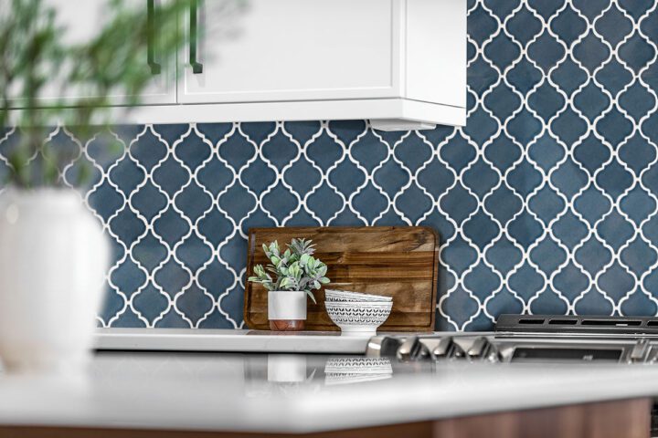 MSI Highland Park Bay Blue Arabesque Tile - Image 2