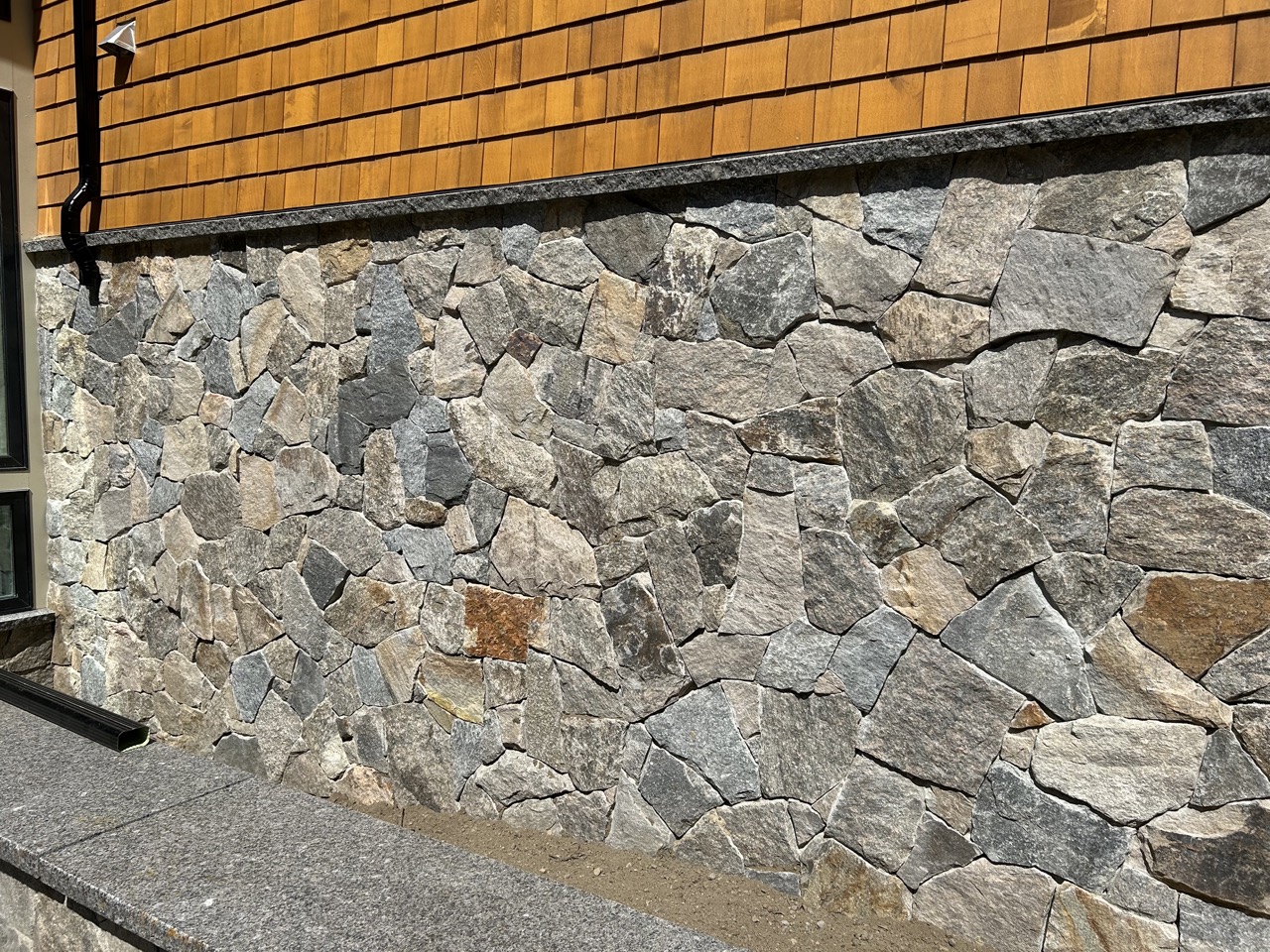 Delgado Stone Montauk Blend Mosaic Veneer - Image 18