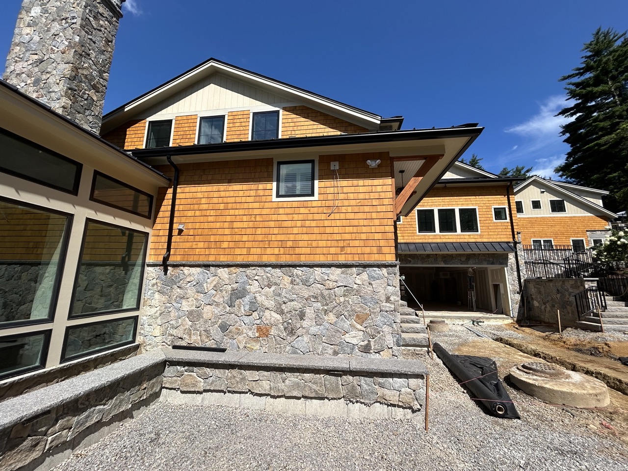 Delgado Stone Montauk Blend Mosaic Veneer - Image 20