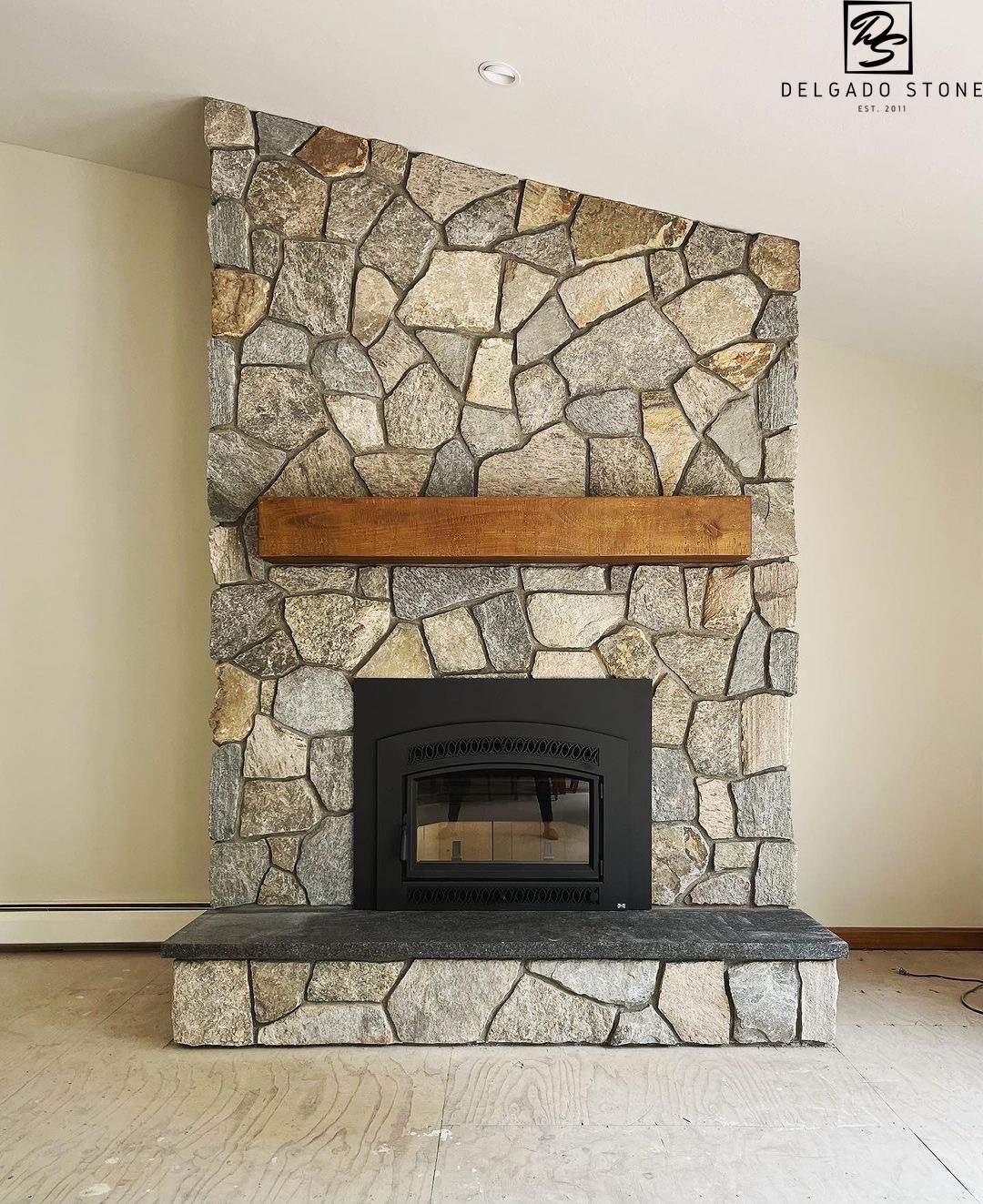 Delgado Stone Montauk Blend Mosaic Veneer - Image 24
