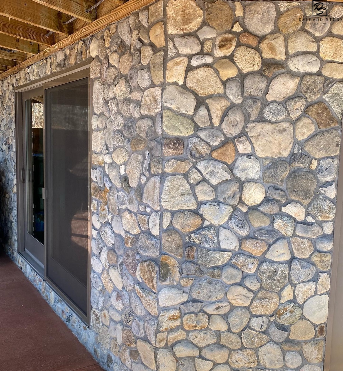 Delgado Stone Newport River Rounds Veneer - Image 18