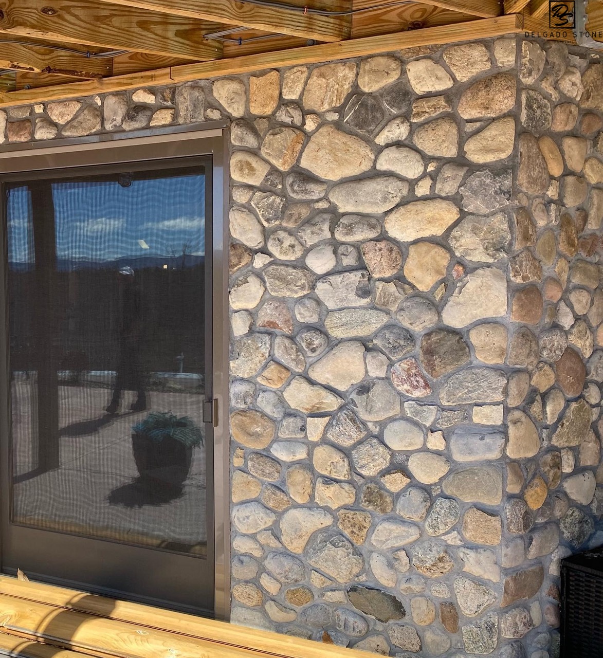 Delgado Stone Newport River Rounds Veneer - Image 19