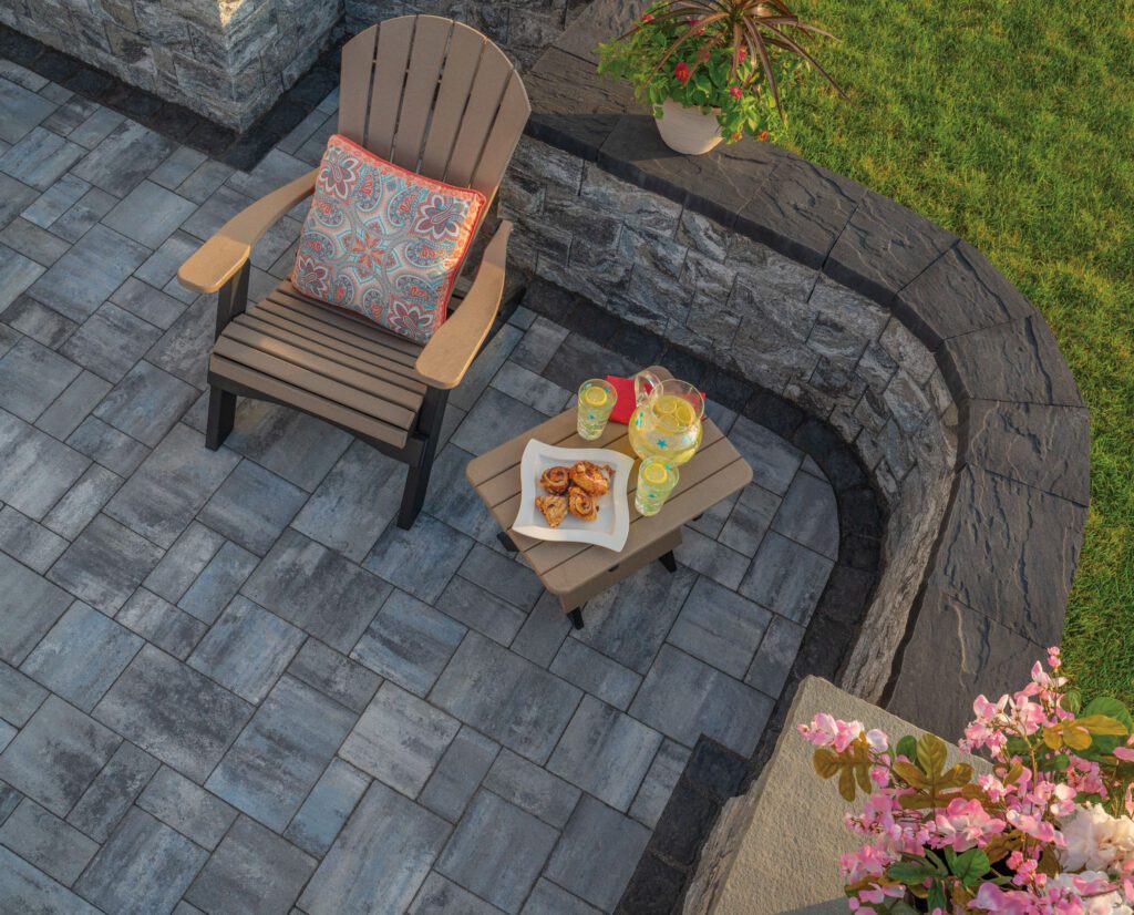 Cambridge Ledgestone Smooth Paver Patio with Seating Wall - Astro ...