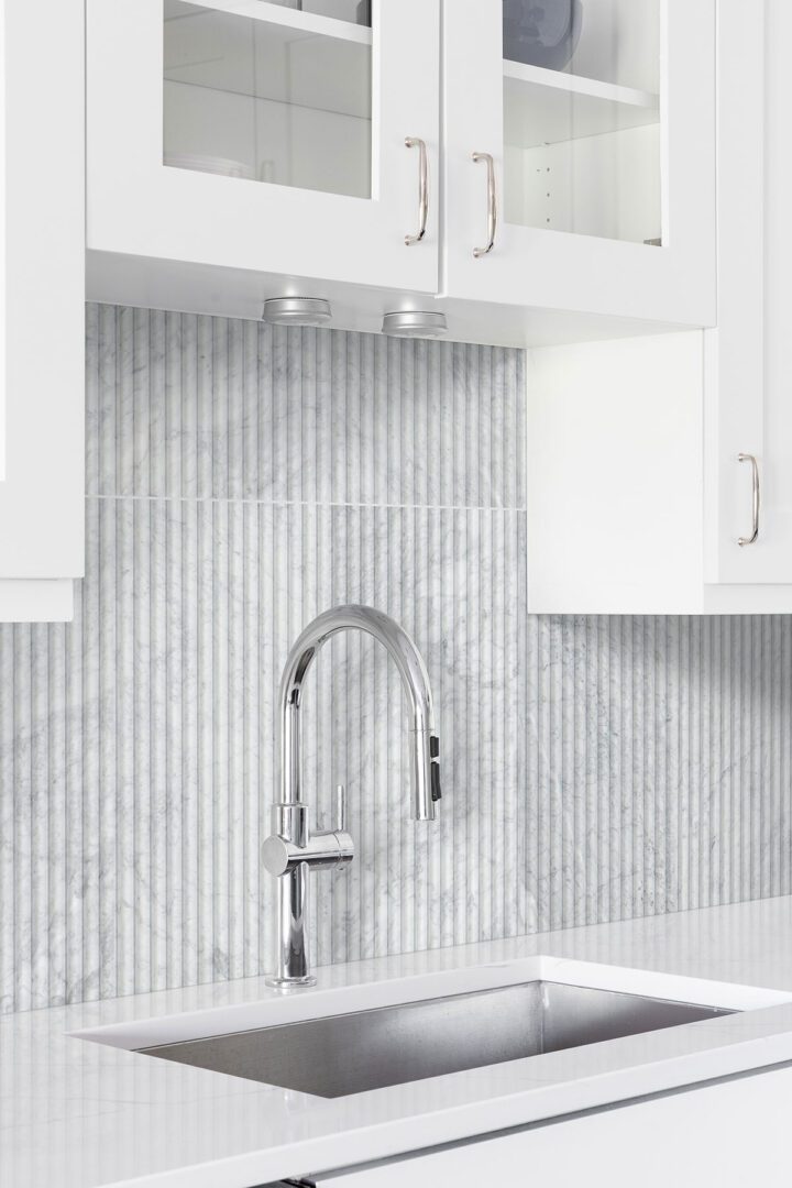MSI Carrara White Milano Ribbo 12x24 Honed - Image 3