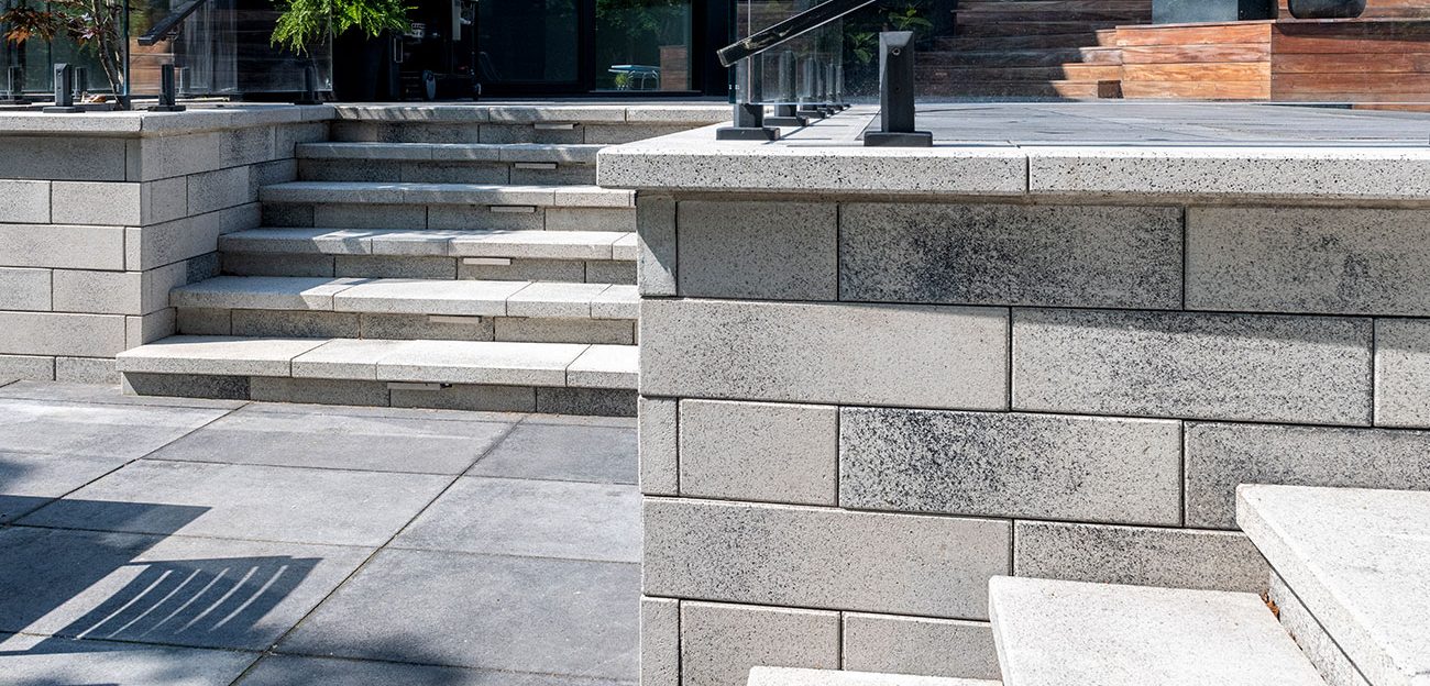 Unilock U-Cara Multi-Face Wall System - Image 23