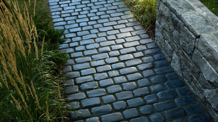 Unilock Courtstone Paver - Image 23