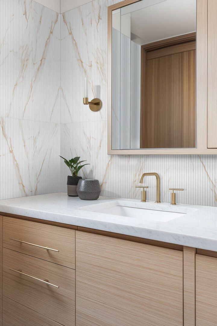 MSI Urbanslat Marmi Gold Wall Panels 16x48 - Image 4